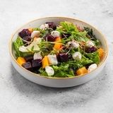 Салат со свеклой и рукколой
