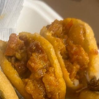 Arepa De Chicharronada (1 Ud.)