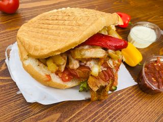 Голям джоб с месо (550г)