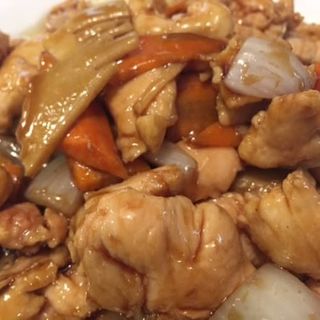 310.  Pollo Con Almendras