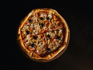 Піца Капрічоза (40см) (800г)