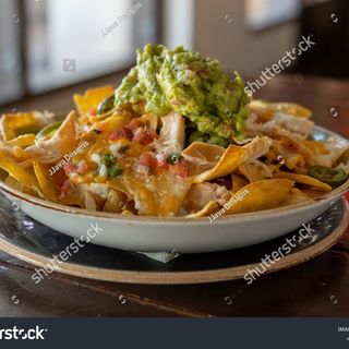 Nachos de pollo /Chicken nachos