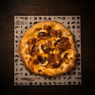 Pizzeta cocaloka de guanciale y champiñon