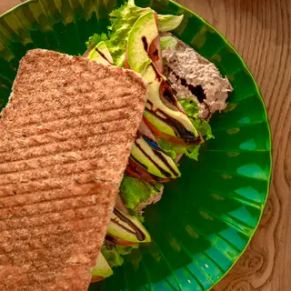 Tuna avo Lite House Bread