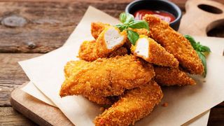 Pollo Rebozado  con salsa