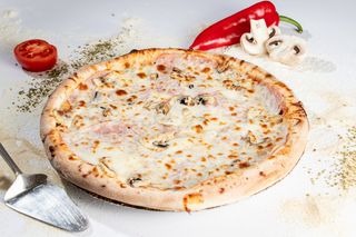 Pizza Prosciuto e Funghi Ø 36cm