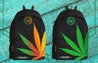 Mochila folhas grandes