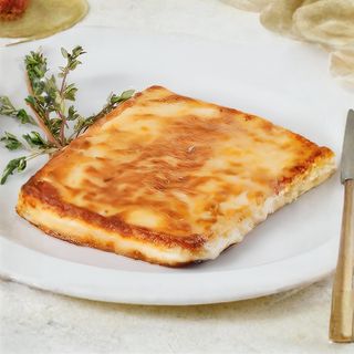 Паниран кашкавал на плочка