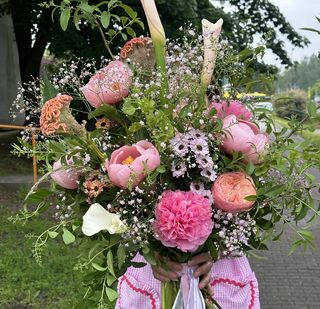 Bukiet rabata za domem 