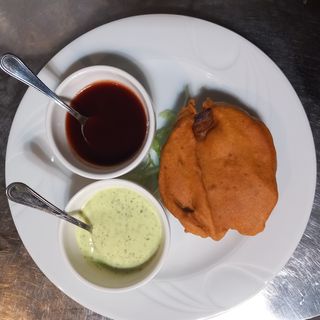 14. Bengan pakora