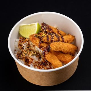 Поке с хрупкава сьомга