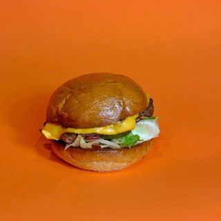 Чізбургер (215г) 