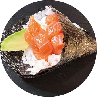 120. Temki De Salmón Y Aguacate (1 Ud.)