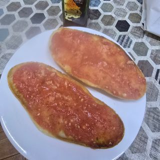 Tostada de aceite y tomate 