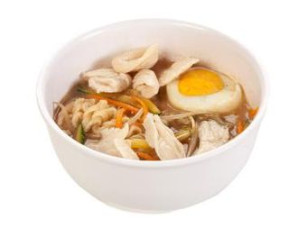 392 Ramen in brodo con pollo e uova