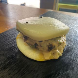 Crazy Burger Bao