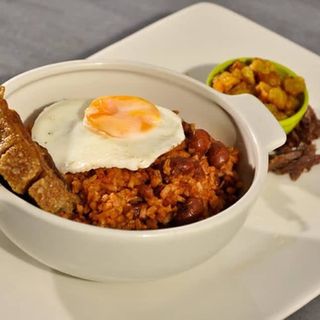 Calentado Colombiano