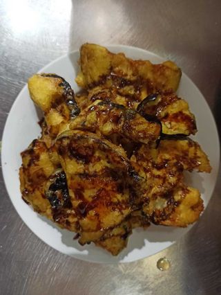 Berenjenas fritas con miel de caña