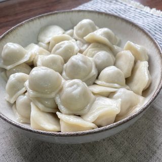 Pielmieni gotowane z miesem 25 szt.