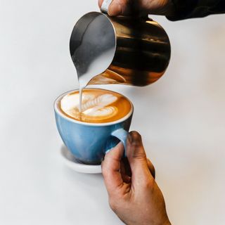 Kafa velika sa mlijekom