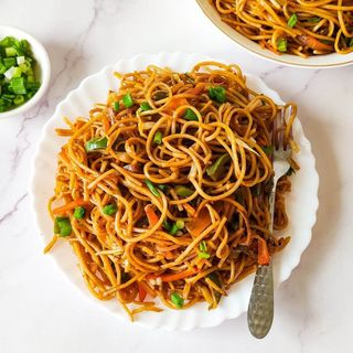 Veg Chowmein 