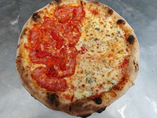 Pizza Romeo și Julieta