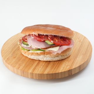 Sendvič sa pečenicom