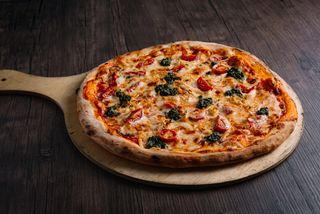 პიცა პესტო ქათმით (33სმ)