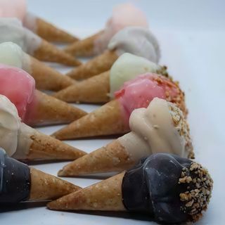 Gelatini mignon conetti misti per 10 persone