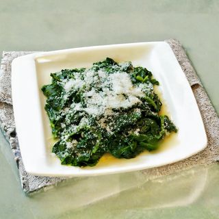 Spanac sote cu parmezan