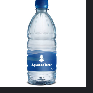 Botella de agua sin gas 