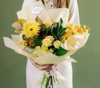Buchet L