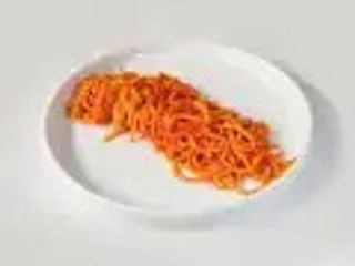 Spaghetti alla chitarra con crema di pomodori datterini e basilico