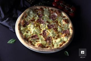 Pizza Carbonara  Ø 33 cm