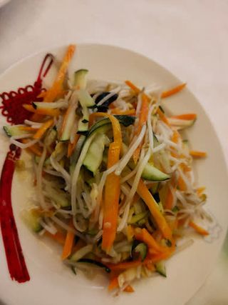 Spaghetti di riso saltati