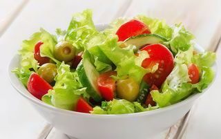 Ensalada mixta (ración 370 Cc.)