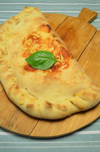 Pizza Calzone (33 Cm.)
