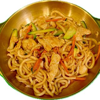 Udon con pollo