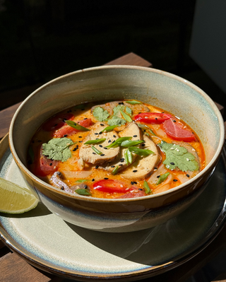 Том Ям з куркою (400г)