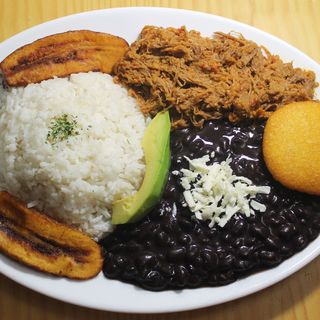Pabellón Criollo Tradicional