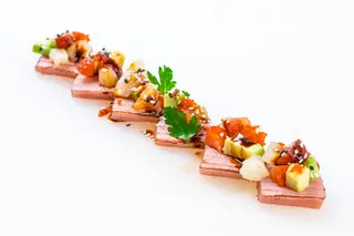 E4 maguro tataki -6pz