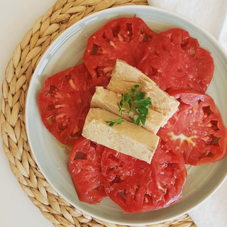 Tomate Rosa con Ventresca y Piparra