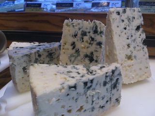 Roquefort artesanal Carles DO 180 Gr aprox