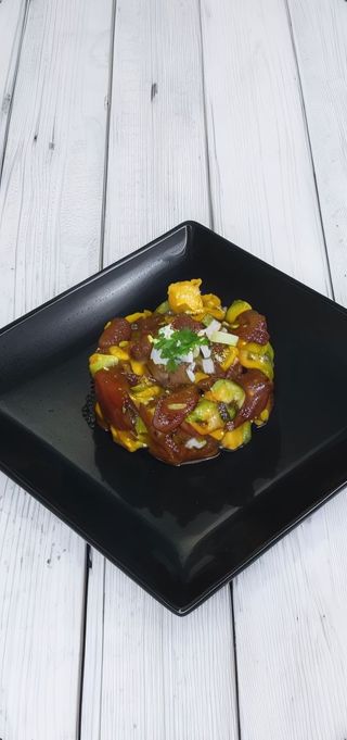 Tartar De Atún Y Aguacate
