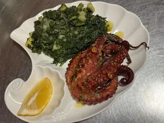 Hobotnica na žaru