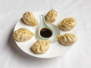 Ravioli con Verdura Al Vapore