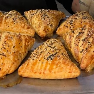 Самса слоєна