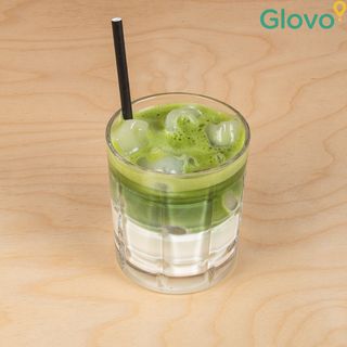 Ice matcha latte