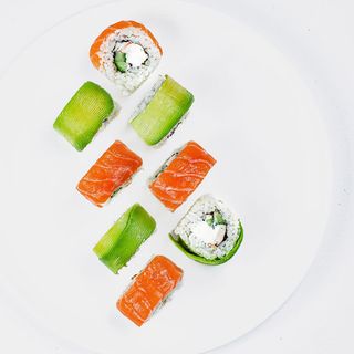 Рол Сяке грін (330г/8шт)