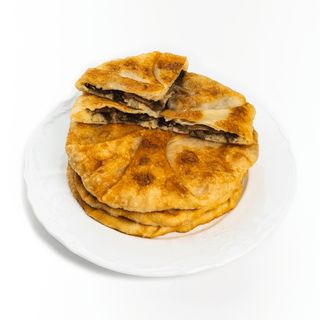 Plăcintă cu cartofi și ciuperci